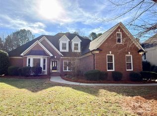 5125 Belicourt Dr, Charlotte, NC 28277