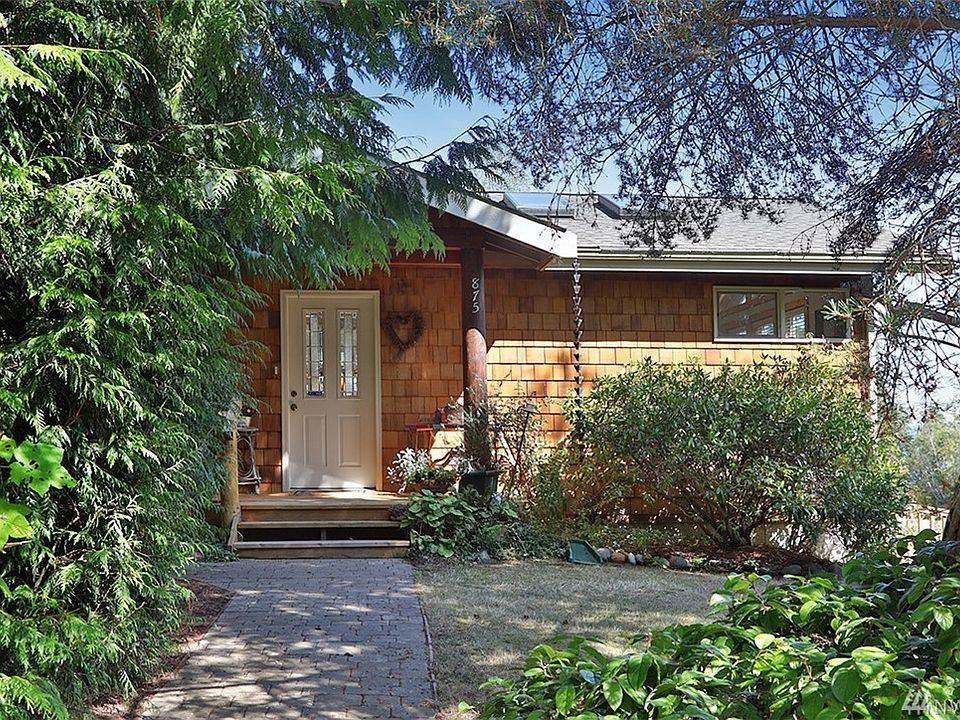 1st image of 875 Greentree Dr