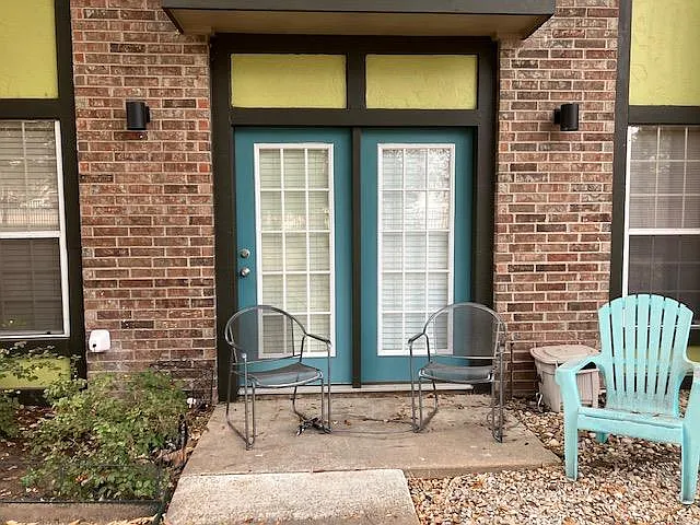 7685 Northcross Dr #406 — Photo 17