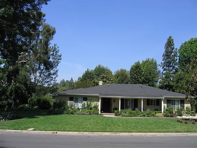 2nd image of 649 Vallombrosa Dr