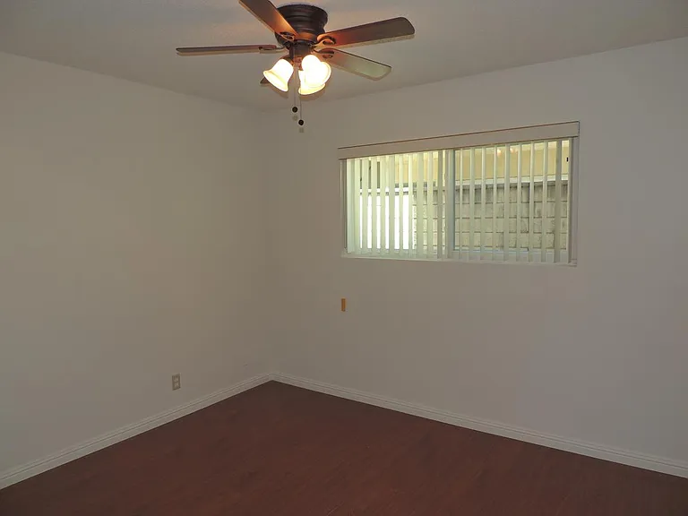 321 Gladys Ave #2 — Photo 17