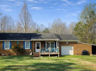 7601 Happy Hill Rd, Kernersville, NC 27284