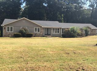 1194 Sweetwater Cir, Lawrenceville, GA 30044