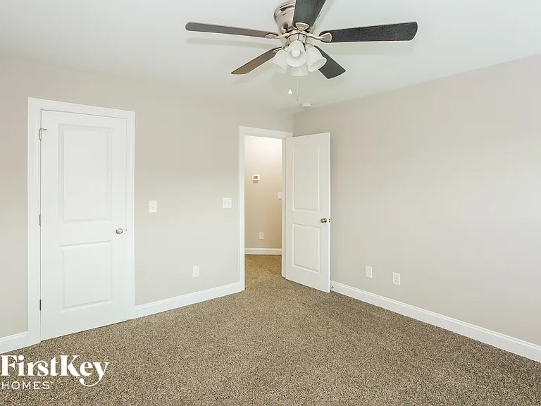 214 Parkway Ave NW — Photo 9