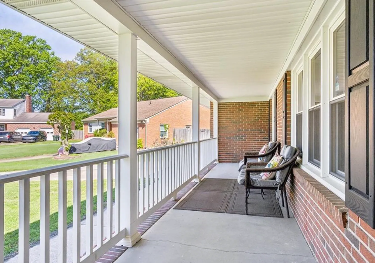 3 bed, 3.5 bath, 2155 sqft, $3,100 — Photo 3
