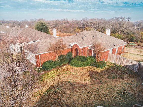 2nd image of 453 Shadow Grass Ave