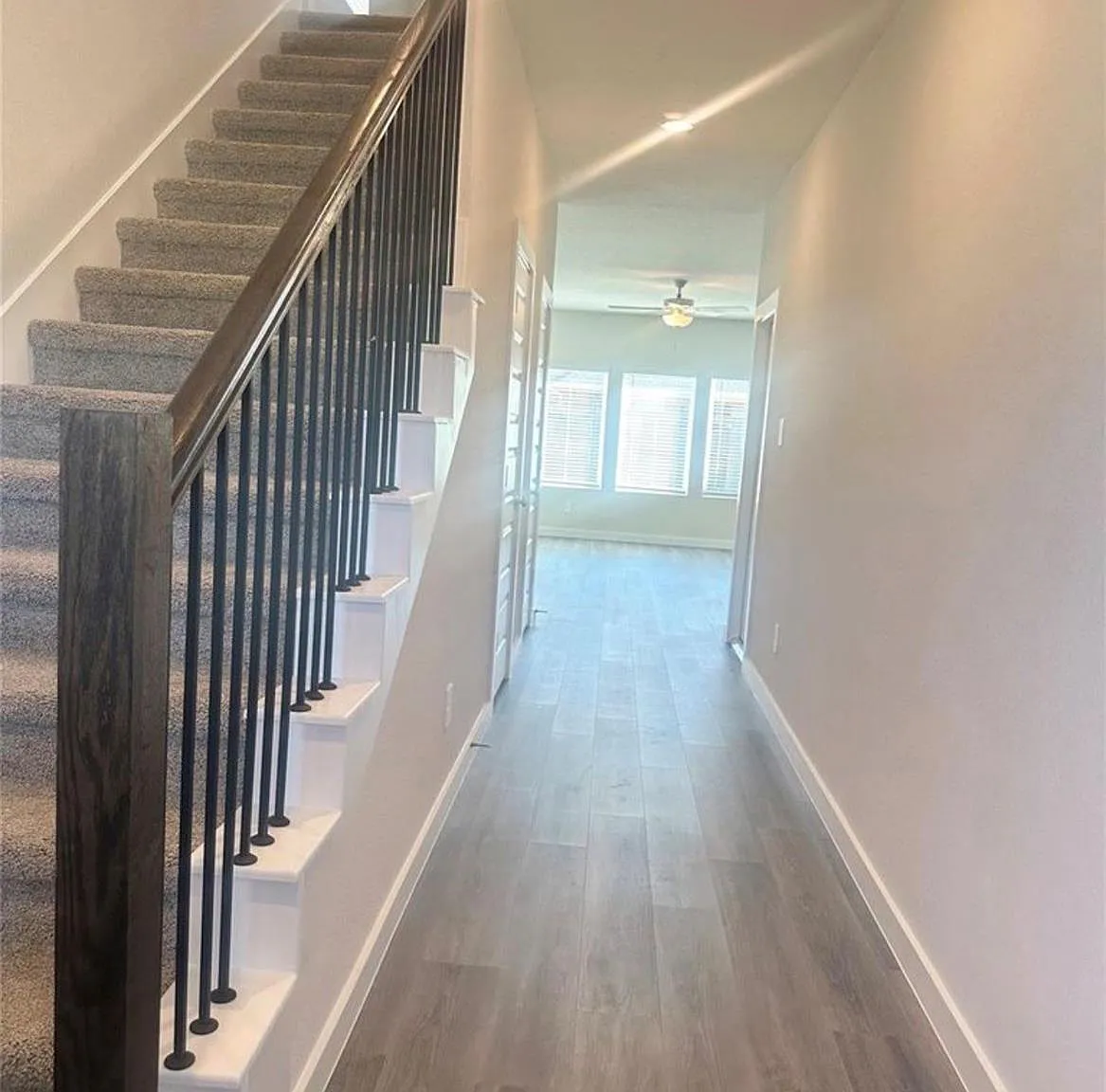 4 bed, 2.5 bath, 2040 sqft, $2,450 — Photo 2