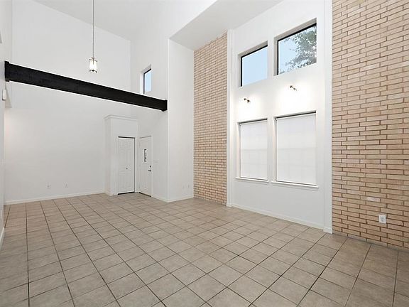 2nd image of 2445 Monarch Dr Unit 1003