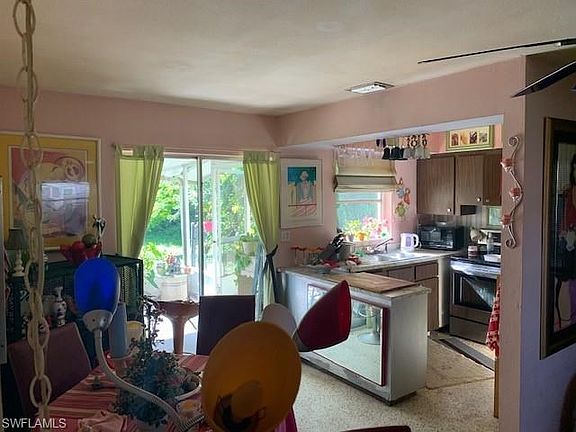 5th image of 26291 Sherwood Ln