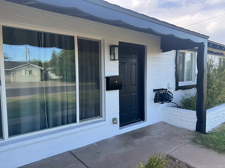 8302 E Monte Vista Rd — Photo 2
