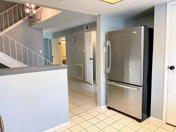 2nd image of 14911 Wunderlich Dr APT 205