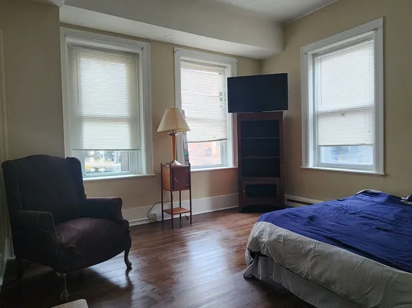 349 N 7th Street