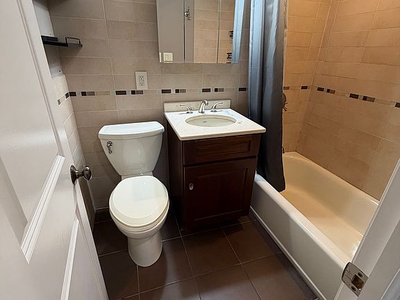 2nd image of 1943 E 29th St #1F