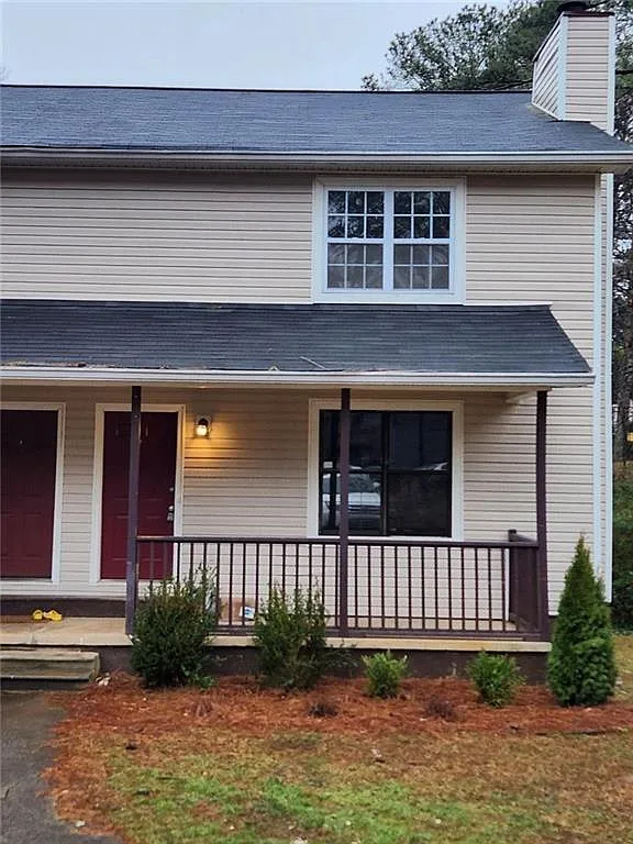 2 bed, 2.5 bath, 2400 sqft, $1,650 — Photo 1