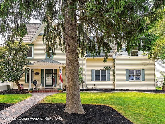 2nd image of 47 Seward Avenue