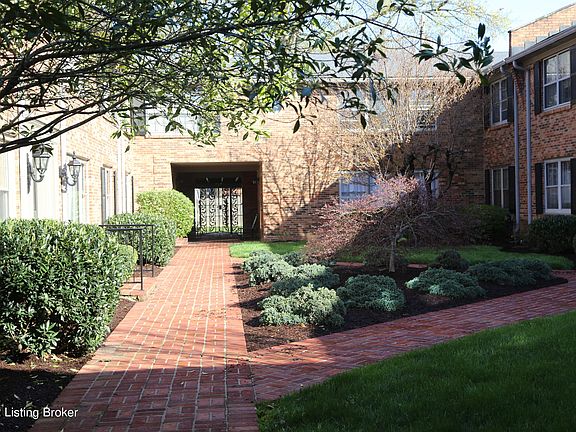5th image of 3817 Washington Sq