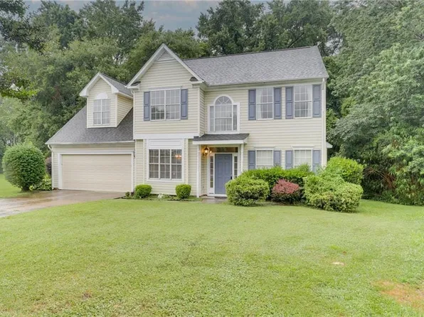 6809 Creekside Ct, Suffolk, VA 23435