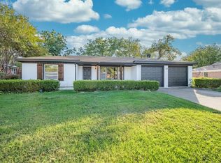 5812 Circular Dr, North Richland Hills, TX 76117