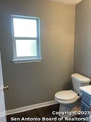 3 bed, 1.5 bath, 1241 sqft, $1,295 — Photo 3