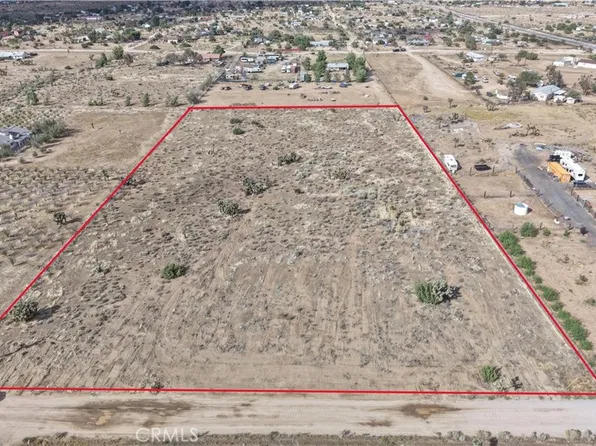 6378 Avenal St, Phelan, CA 92371