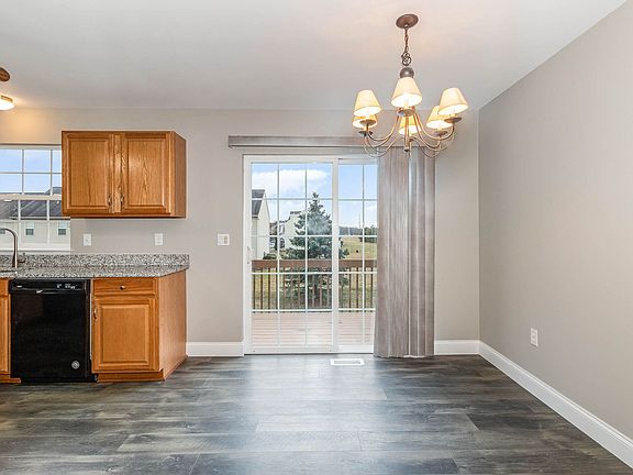 5th image of 104 Buckley Dr