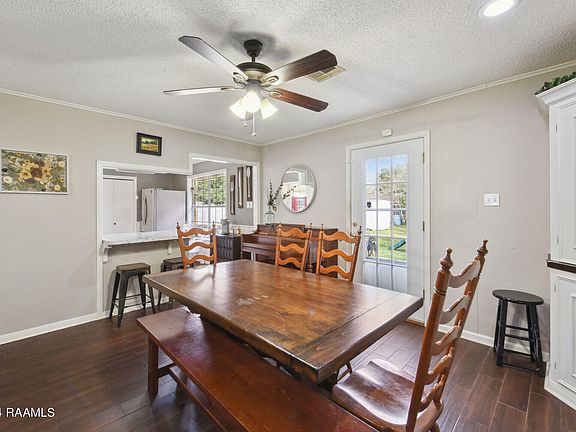 5th image of 505 Genevieve Dr