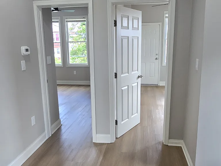 2513 Reisterstown Rd — Photo 16