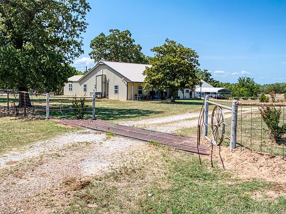 3rd image of 36797 N Highway 56