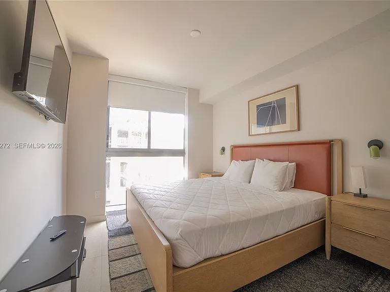 11 NE 6th 1403 Miami #1403 — Photo 10