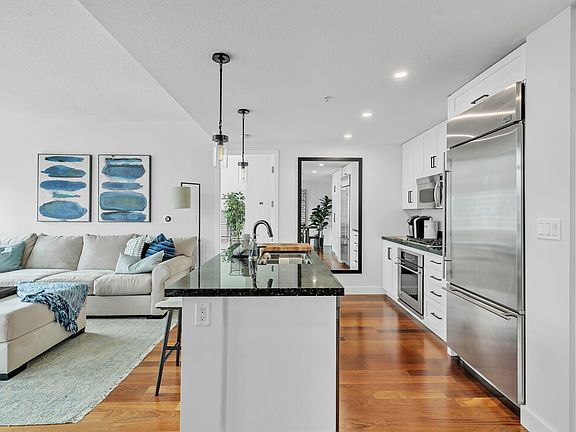 2nd image of 1205 Pacific Hwy #1904