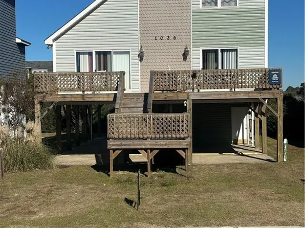 1026 Ocean Blvd W, Holden Beach, NC 28462