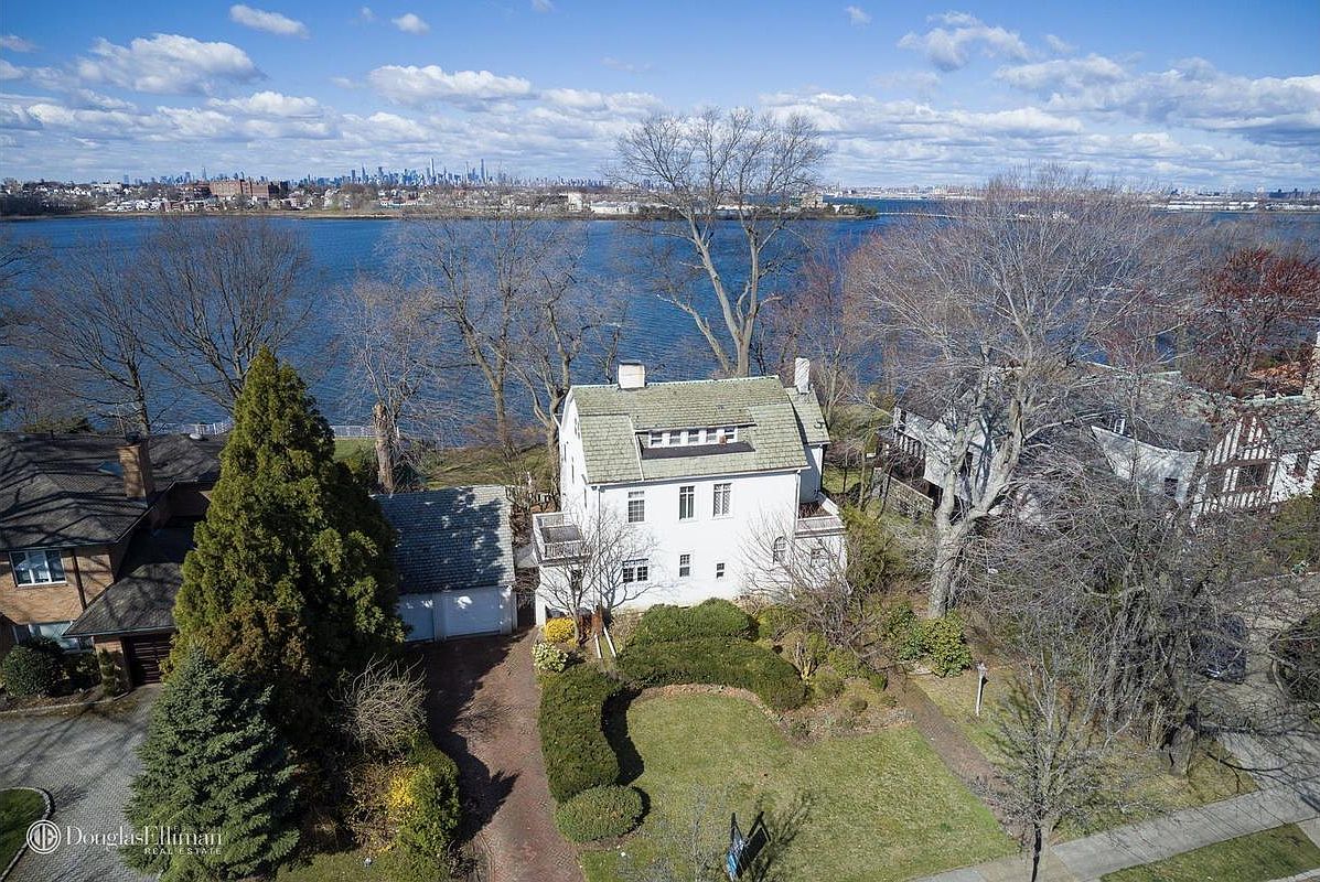 111 Malba Dr, Flushing, NY 11357 Zillow