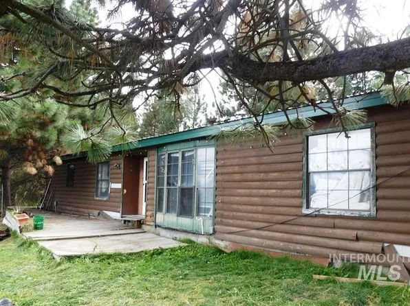 513 Lefever Dr, Cascade, ID 83611