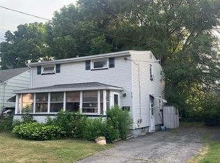 219 W Ivy St, East Rochester, NY 14445