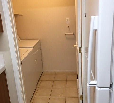 5th image of 700 Capri Dr APT 21B