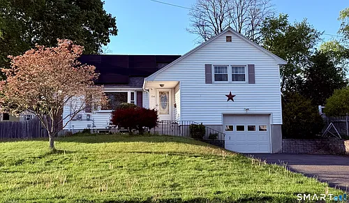 154 Harding Ave Photo 1