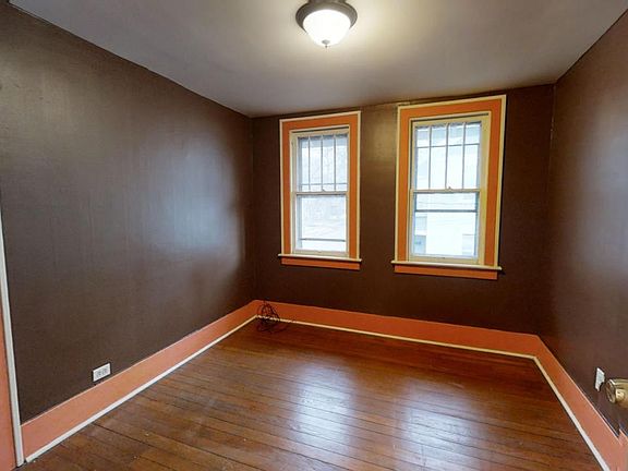 3rd image of 501 Douglas Ave