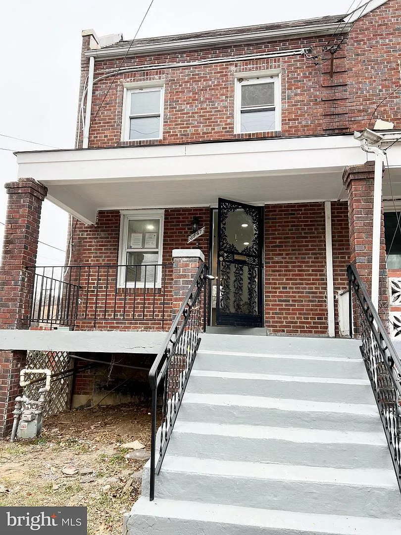 3647 Horner Pl SE photo 1