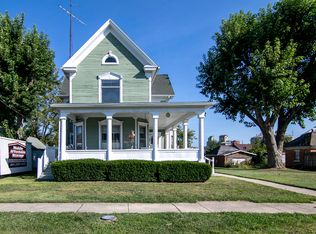 105 W Dorion St, Beaverville, IL 60912