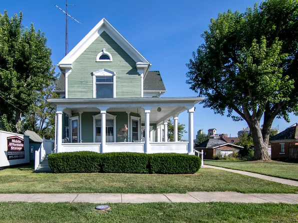 105 W Dorion St, Beaverville, IL 60912