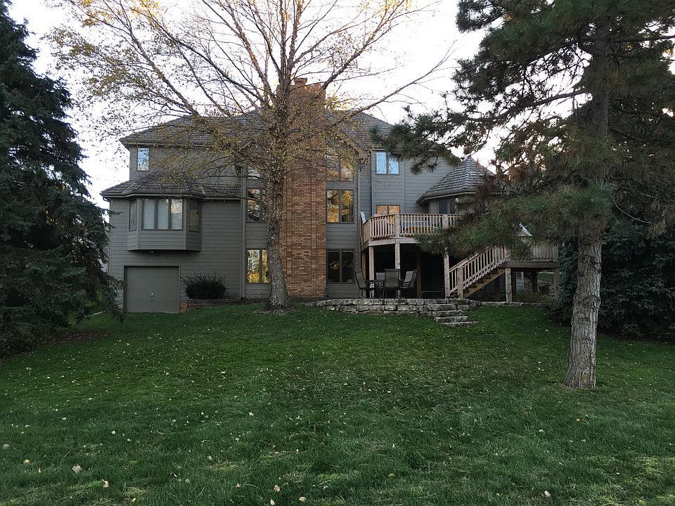 2nd image of 21524 Pinehurst Ave