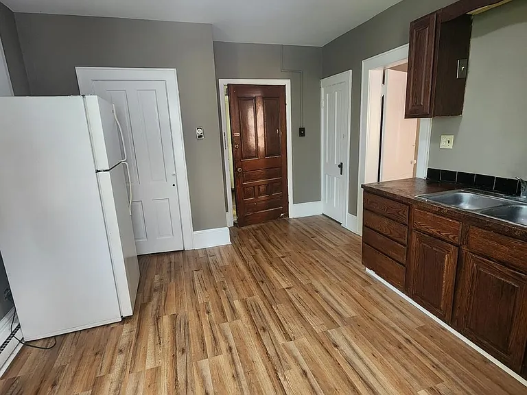 316 W Martin St #A — Photo 8