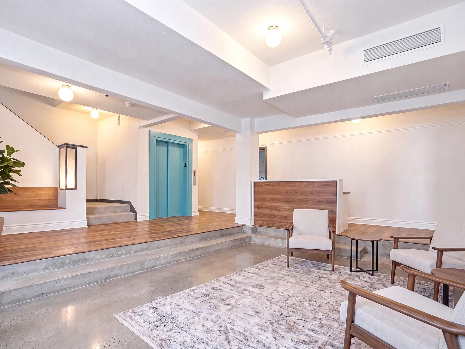 5128 Marathon St. — Photo 3