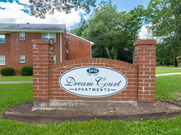Dream Court Apartments