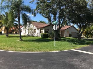 5611 Windover Way, Davie, FL 33331