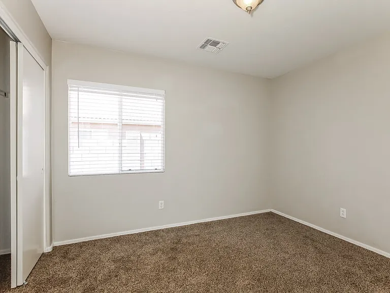 14601 N 154th Ave — Photo 11
