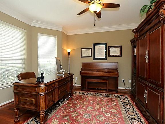 4th image of 22410 Lauras Glen Ct