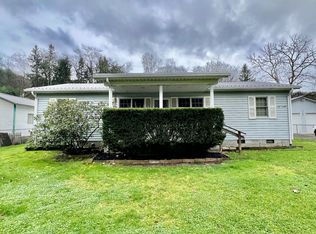 27 Ramp Hollow Rd, Pursglove, WV 26546