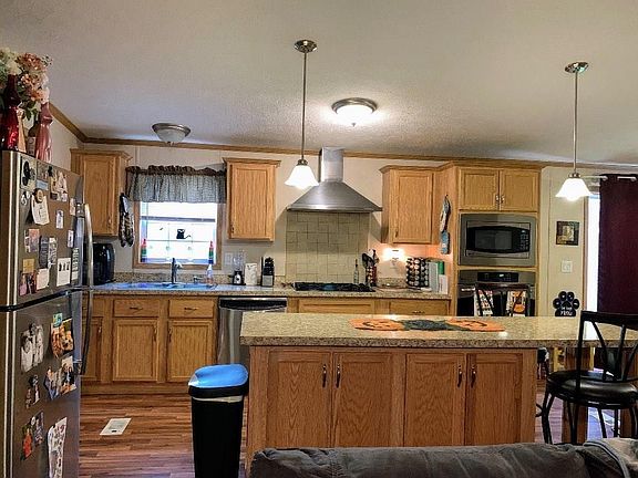 4th image of 8544 Chipmunk Dr
