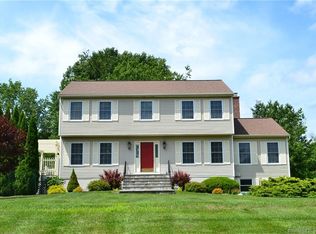 9 Dairy Hill Rd, New Milford, CT 06776